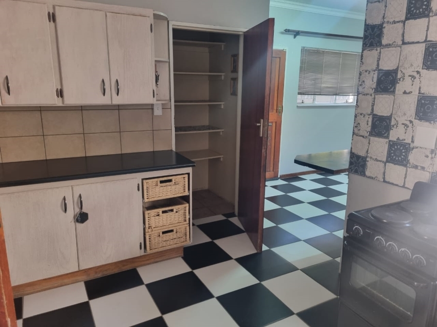 5 Bedroom Property for Sale in Universitas Free State